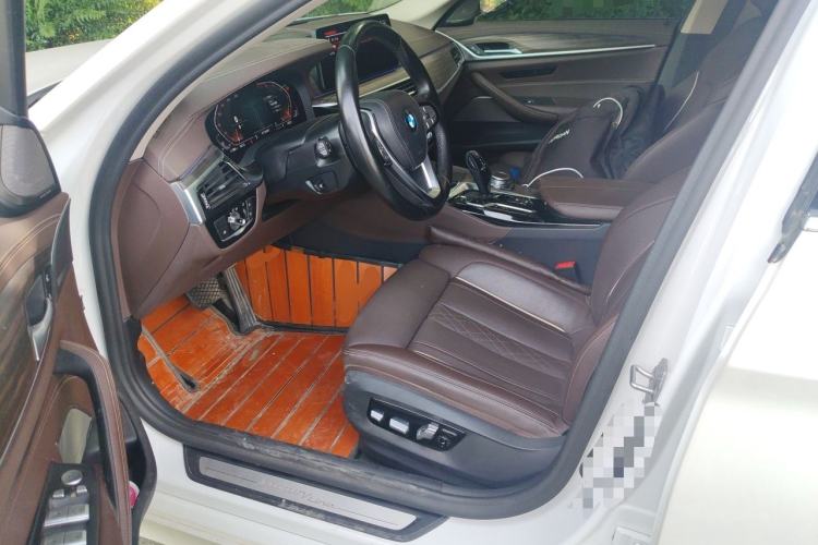 Used BMW 5 Series 2021 530Li Luxury Edition Premium Package Driver Seat