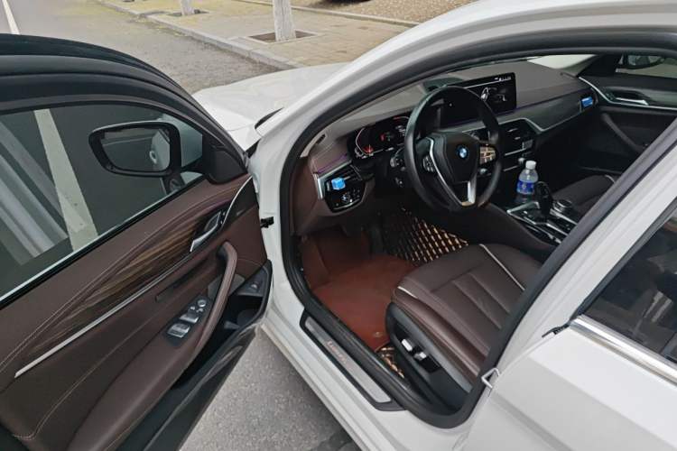 Used BMW 5 Series 2021 Updated 530Li xDrive Luxury Package Driver Seat