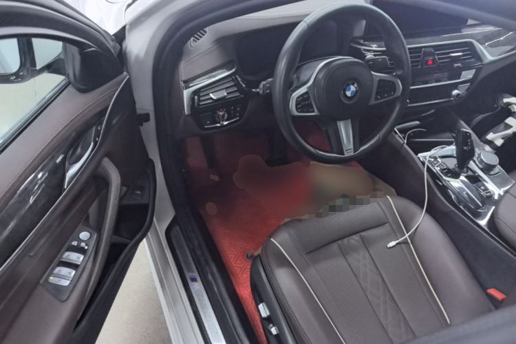 Used BMW 5 Series 2021 Facelifted 525Li M Sport Package Driver Seat