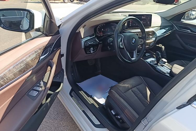 Used BMW 5 Series 2021 525Li Luxury Package Driver Seat