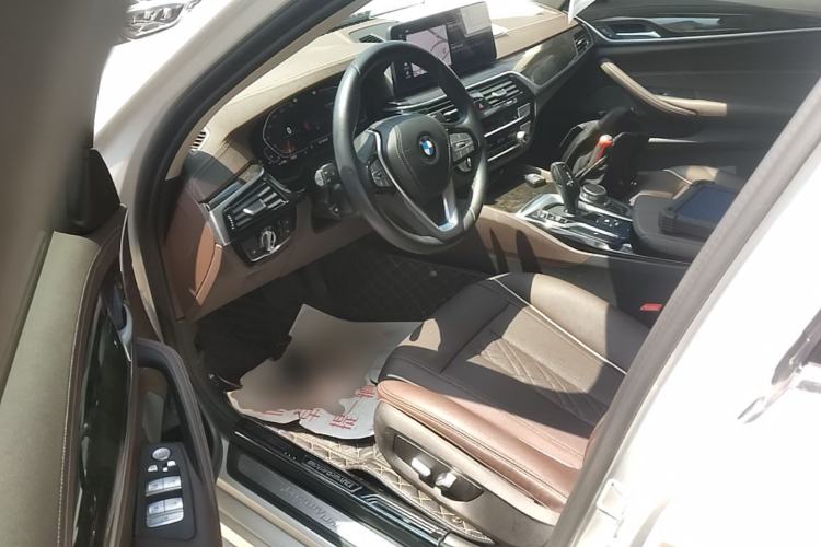 Used BMW 5 Series 2021 525Li Luxury Package Driver Seat
