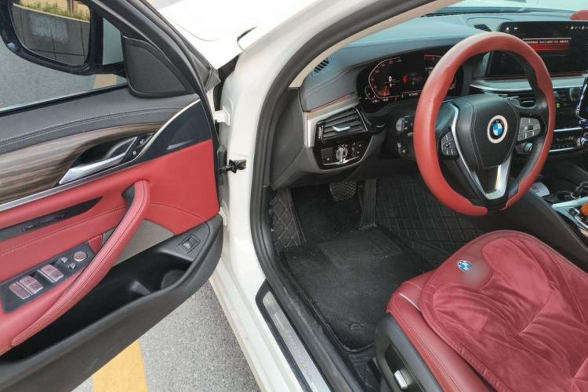 Used BMW 5 Series 2021 530Li Leading Luxury Package Driver Seat