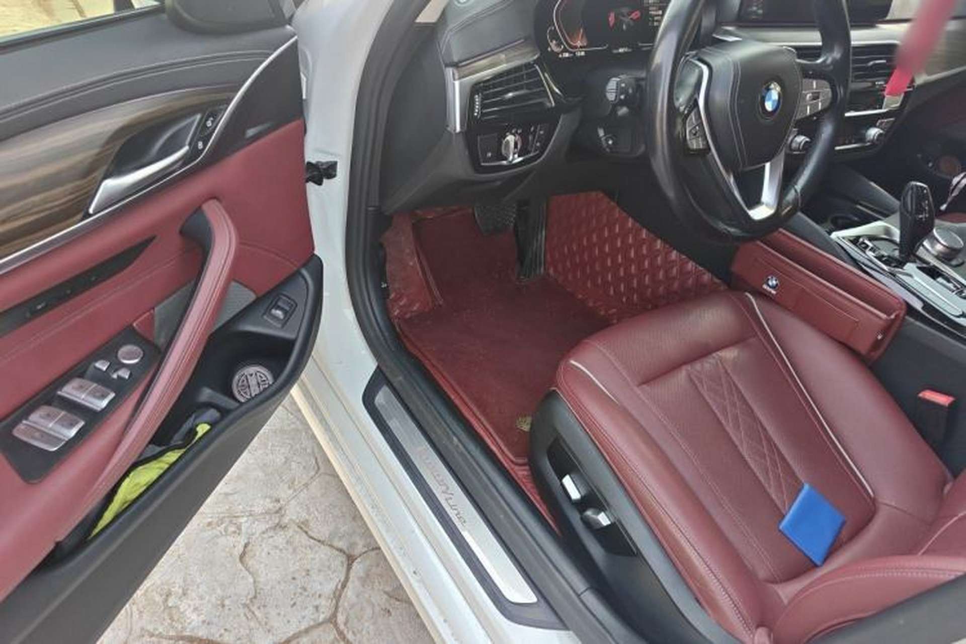 Used BMW 5 Series 2021 Restyled 530Li Leading Edition Luxury Package Driver Seat