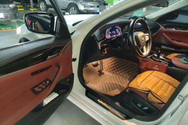 Used BMW 5 Series 2021 525Li Luxury Package Driver Seat