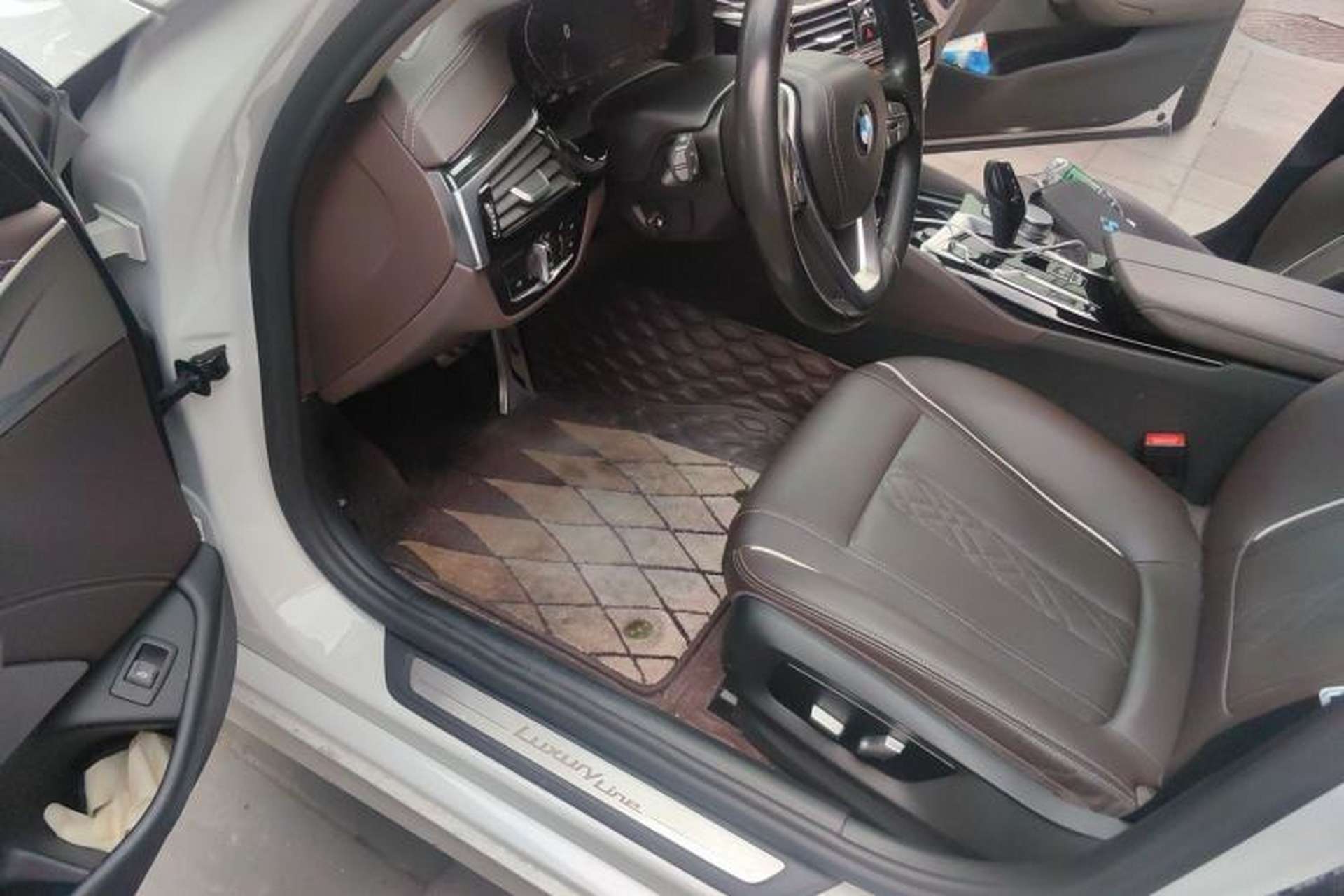 Used BMW 5 Series 2021 525Li Luxury Package Driver Seat