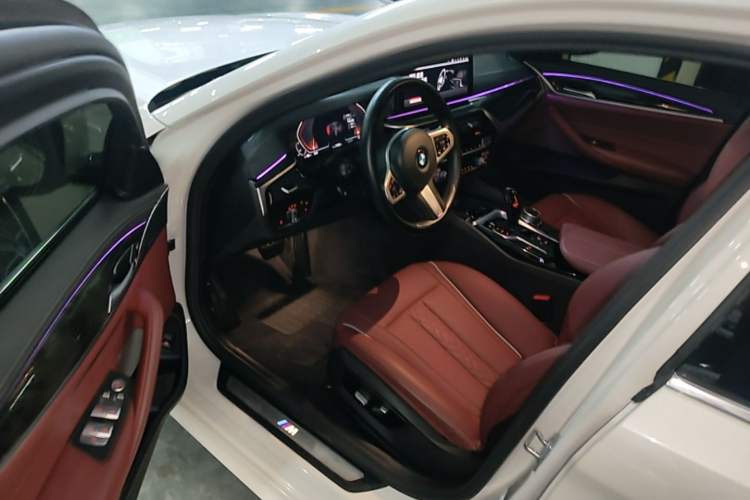 Used BMW 5 Series 2021 525Li M Sport Package Driver Seat