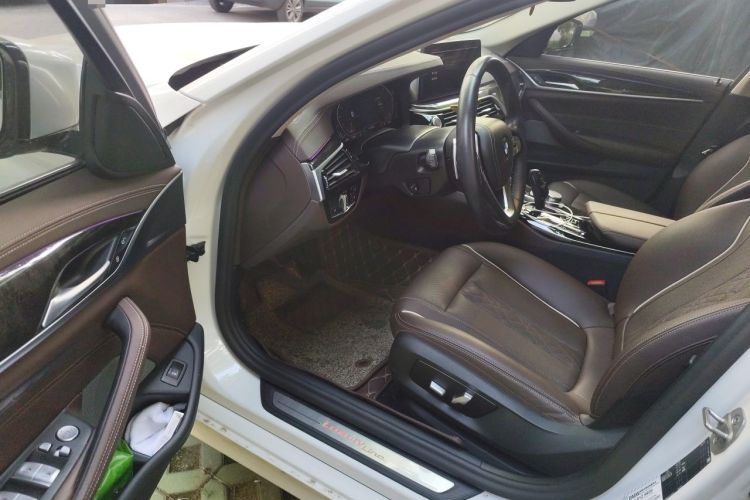 Used BMW 5 Series 2021 Restyled 530Li Leading Edition Luxury Package Driver Seat
