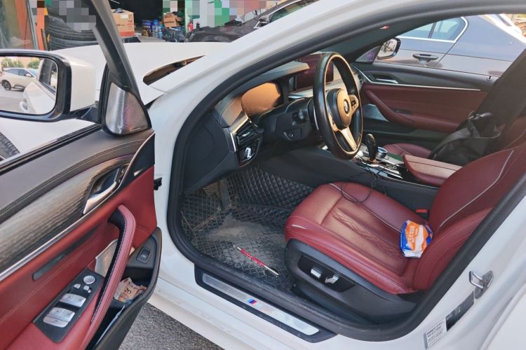 Used BMW 5 Series 2021 530Li Leading Model M Sport Package Driver Seat