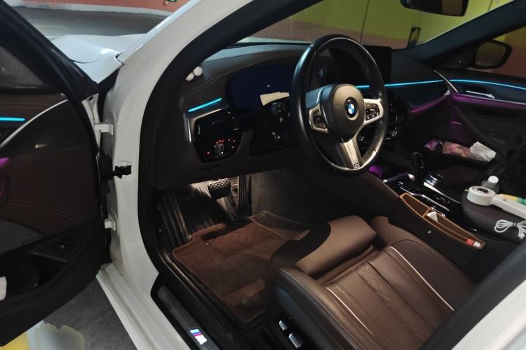 Used BMW 5 Series 2021 530Li Luxury Edition M Sport Package Driver Seat
