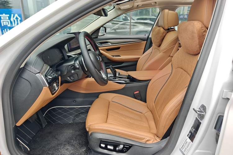 Used BMW 5 Series 2021 530Li Luxury Edition Premium Package Driver Seat