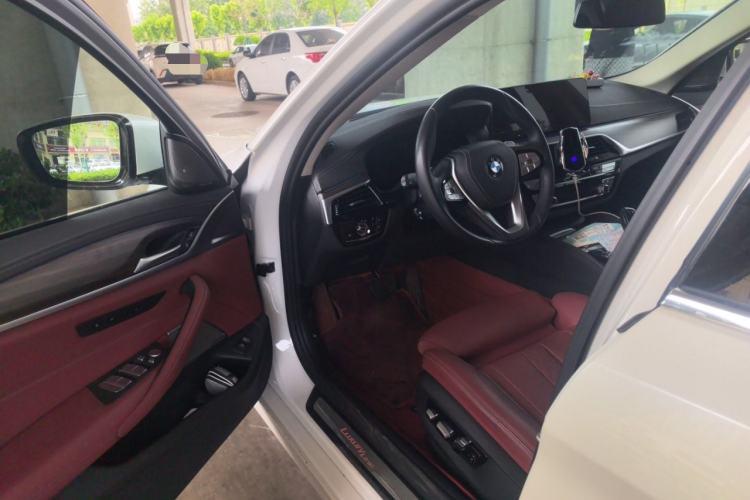 Used BMW 5 Series 2021 530Li Luxury Edition Premium Package Driver Seat