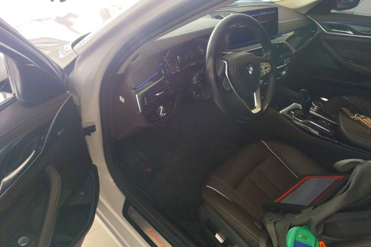 Used BMW 5 Series 2021 525Li Luxury Package Driver Seat