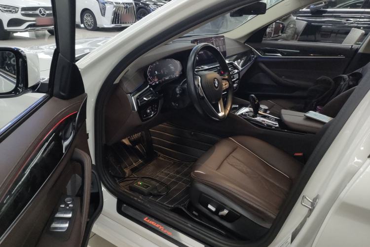 Used BMW 5 Series 2021 525Li Luxury Package Driver Seat