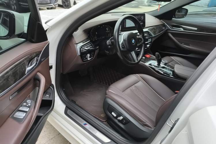 Used BMW 5 Series 2021 525Li M Sport Package Driver Seat