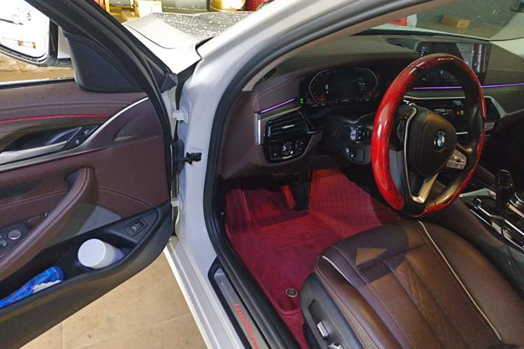 Used BMW 5 Series 2021 Restyled 530Li Leading Edition Luxury Package Driver Seat