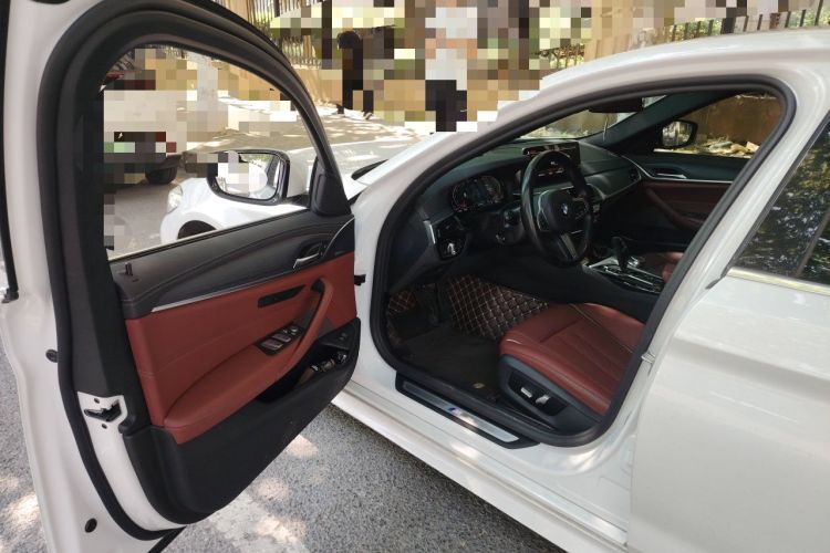 Used BMW 5 Series 2021 Facelifted 530Li xDrive M Sport Package Driver Seat
