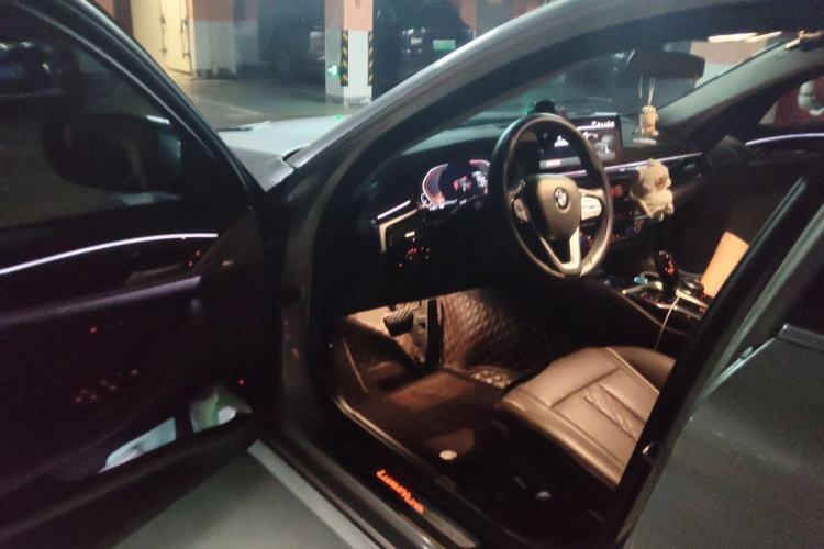 Used BMW 5 Series 2021 525Li Luxury Package Driver Seat