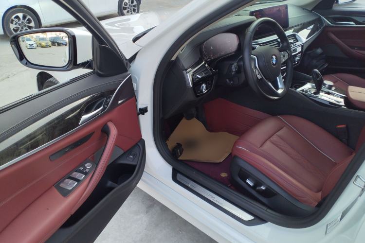 Used BMW 5 Series 2021 525Li Luxury Package Driver Seat