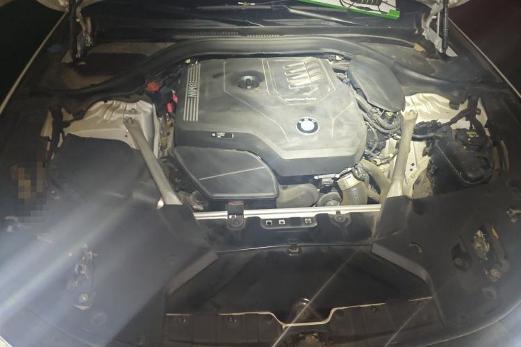 Used BMW 5 Series 2021 525Li Luxury Package Engine Bay