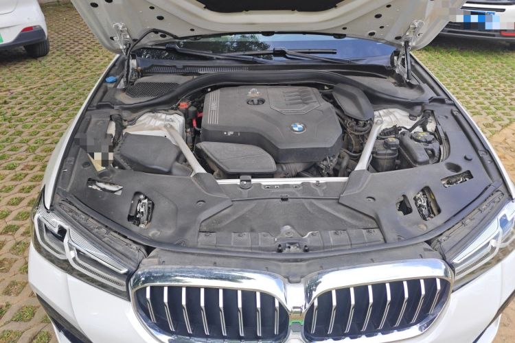 Used BMW 5 Series 2021 530Li Leading Model M Sport Package Engine Bay