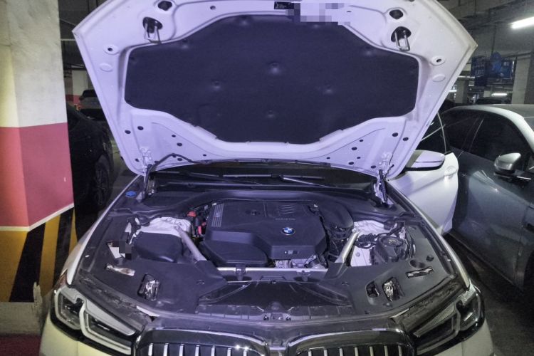 Used BMW 5 Series 2021 525i M Sport Package Engine Bay
