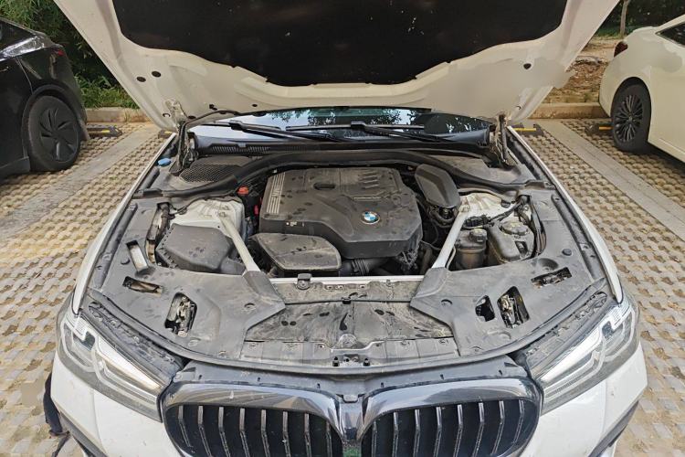 Used BMW 5 Series 2021 530Li xDrive M Sport Package Engine Bay