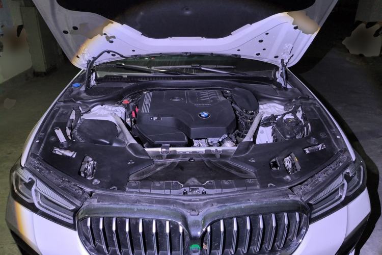 Used BMW 5 Series 2021 525Li M Sport Package Engine Bay