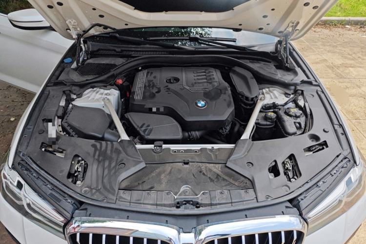 Used BMW 5 Series 2021 530Li Leading Model M Sport Package Engine Bay