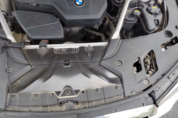 Used BMW 5 Series 2021 530Li Leading Model M Sport Package Engine Bay