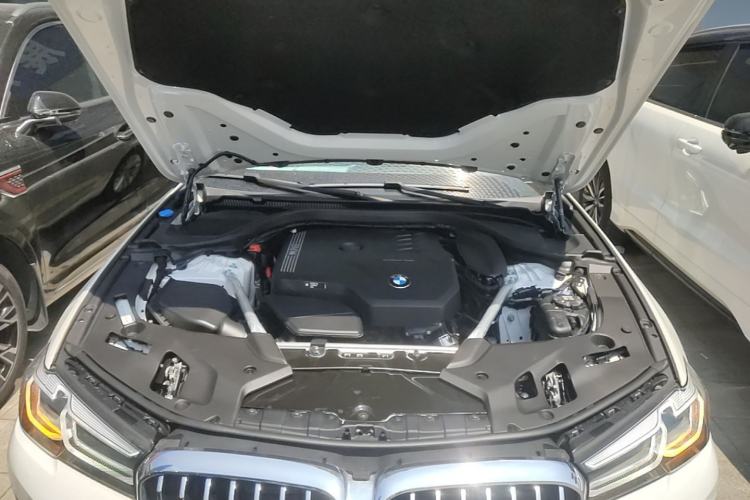 Used BMW 5 Series 2021 525Li Luxury Package Engine Bay