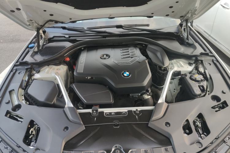 Used BMW 5 Series 2021 Facelifted 525Li M Sport Package Engine Bay