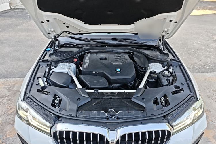 Used BMW 5 Series 2021 Facelifted 530Li Leading Edition M Sport Package Engine Bay