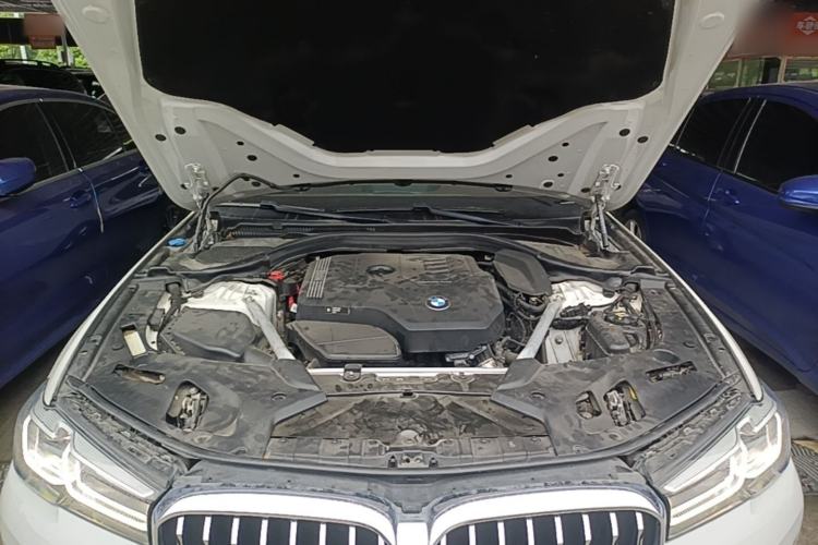Used BMW 5 Series 2021 525Li Luxury Package Engine Bay