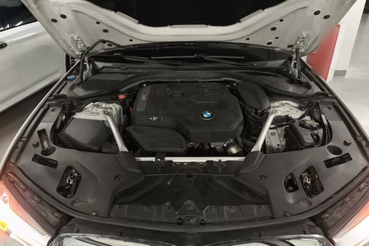 Used BMW 5 Series 2021 525Li M Sport Package Engine Bay