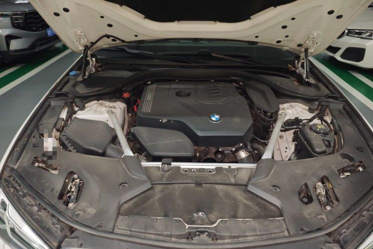 Used BMW 5 Series 2021 525Li M Sport Package Engine Bay