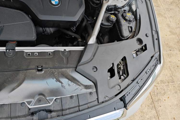Used BMW 5 Series 2021 530Li Leading Model M Sport Package Engine Bay Left