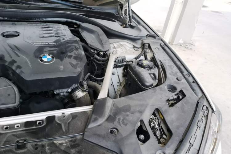 Used BMW 5 Series 2021 Updated Version 525Li Luxury Package Engine Bay Left