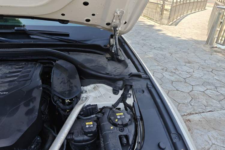 Used BMW 5 Series 2021 Restyled 530Li Leading Edition Luxury Package Engine Bay Left