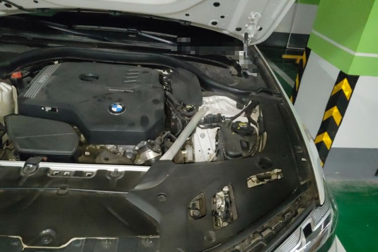 Used BMW 5 Series 2021 525Li Luxury Package Engine Bay Left