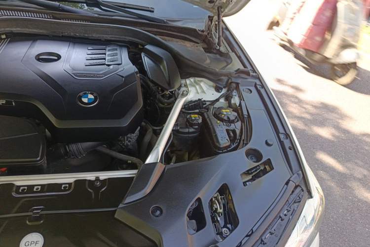 Used BMW 5 Series 2021 530Li Leading Luxury Package Engine Bay Left