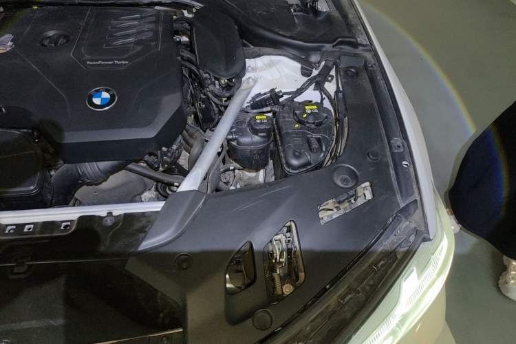 Used BMW 5 Series 2021 530Li Leading Model M Sport Package Engine Bay Left