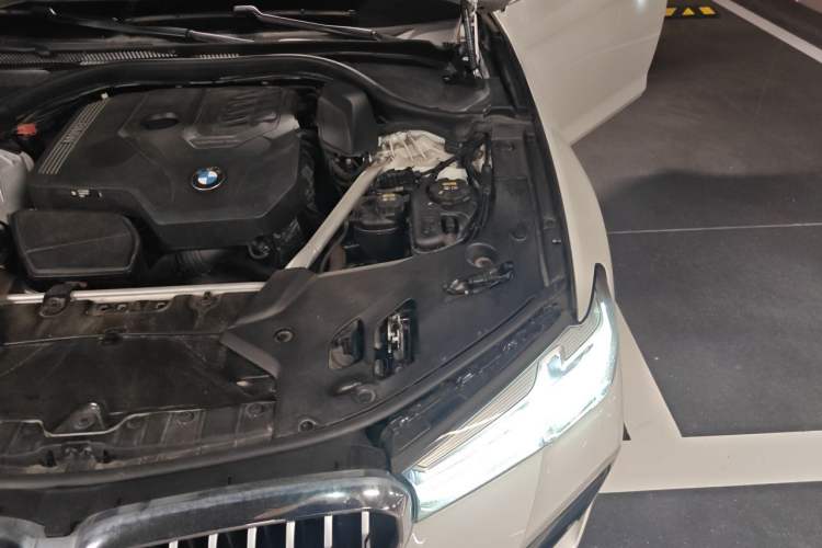 Used BMW 5 Series 2021 530Li Leading Model M Sport Package Engine Bay Left
