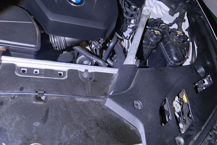 Used BMW 5 Series 2021 530Li Leading Model M Sport Package Engine Bay Left