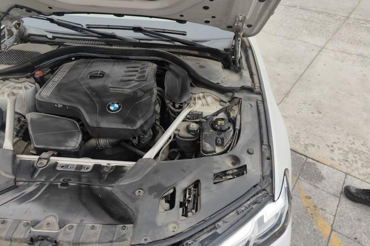 Used BMW 5 Series 2021 Restyled 530Li Luxury Edition M Sport Package Engine Bay Left