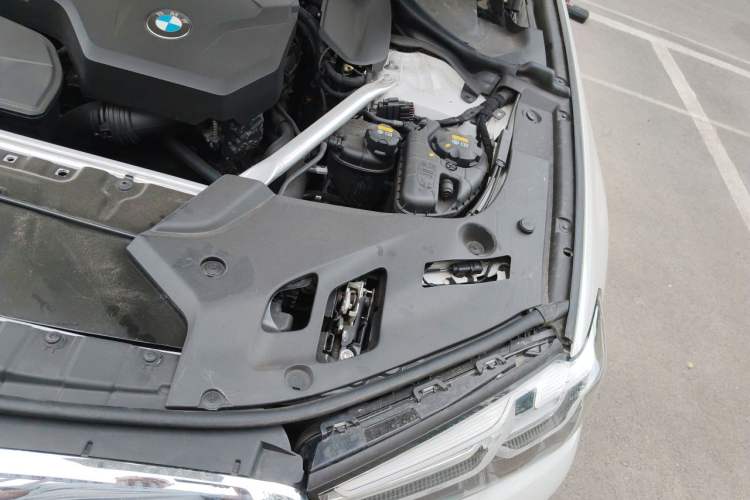 Used BMW 5 Series 2021 530Li xDrive Luxury Package Engine Bay Left