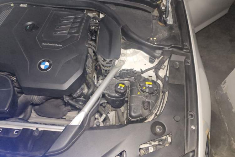 Used BMW 5 Series 2021 530Li Leading Model M Sport Package Engine Bay Left