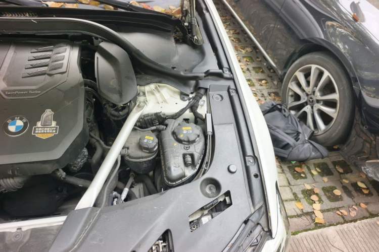 Used BMW 5 Series 2021 530Li Leading Luxury Package Engine Bay Left