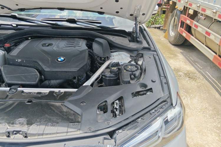 Used BMW 5 Series 2021 Restyled 530Li Luxury Edition M Sport Package Engine Bay Left