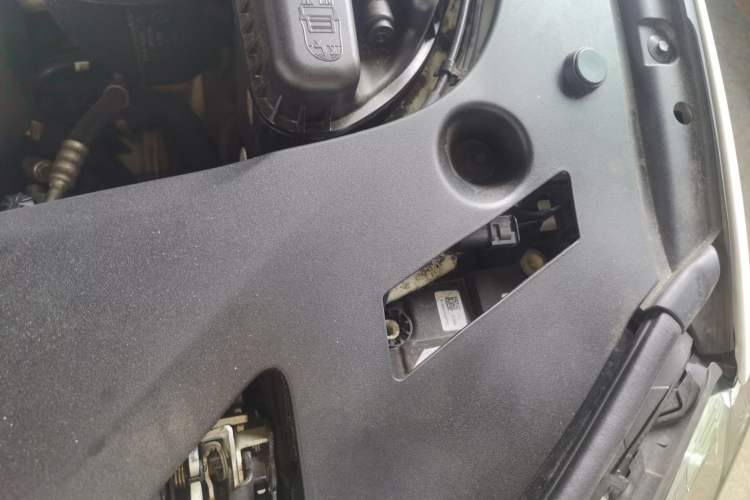 Used BMW 5 Series 2021 530i M Sport Package Engine Bay Left