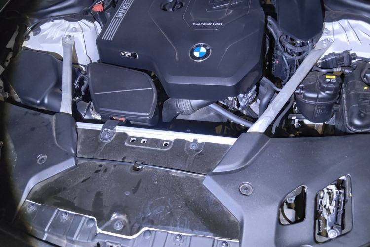 Used BMW 5 Series 2021 530Li Leading Model M Sport Package Engine Bay